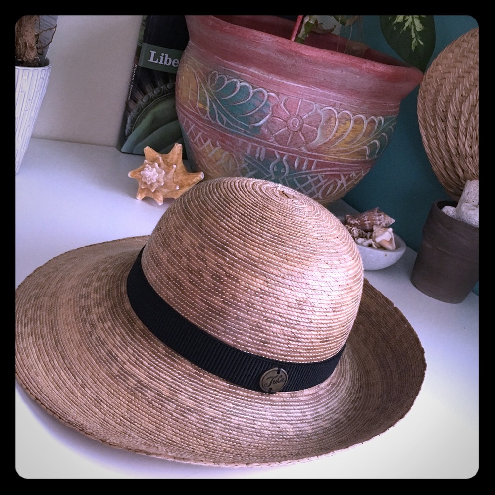 Sun hat. Never worn.